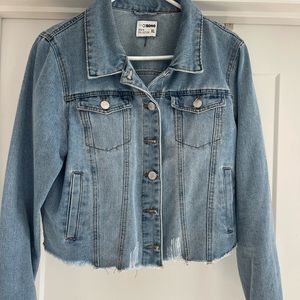 Cropped stylish denim jacket